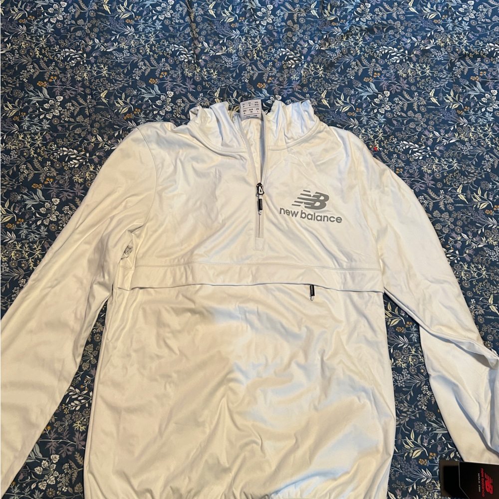 New balance pullover